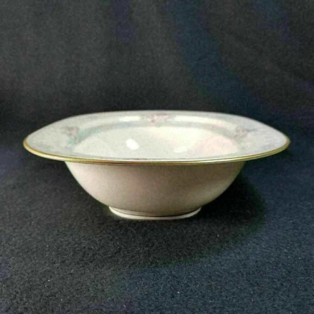 Noritake 10 inch